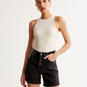 NWT Abercrombie & Fitch The Dad Short High Rise Black Denim Faux Leather Size 28